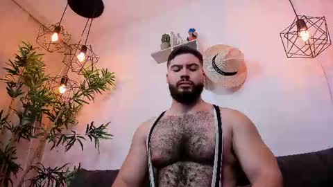 Instagram jeanpaulfit  online show from July 17, 10:25 pm
