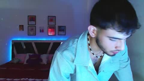 Sebas online show from March 2, 8:04 pm