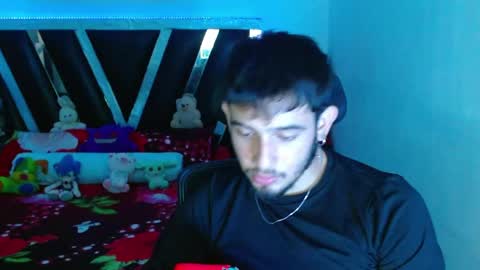 Snapshot of sebasxxl12 chatting on May 13, 10:06 pm Sebas online show from May 13, 10:06 pm