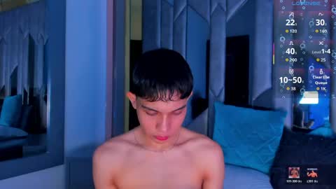 Snapshot of sebax_00 chatting on May 10, 4:17 am Sebastian online show from May 10, 4:17 am