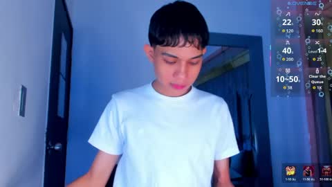 Snapshot of sebax_00 chatting on May 10, 8:47 pm Sebastian online show from May 10, 8:47 pm