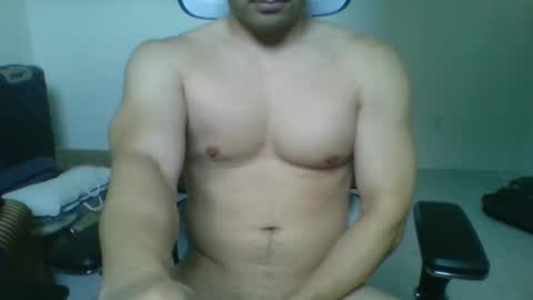 Snapshot of sebbohk chatting on February 5, 12:10 am Sebbo online show from February 5, 12:10 am