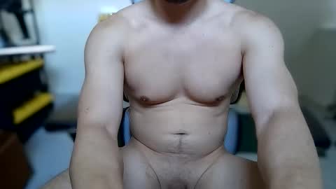 Snapshot of sebbohk chatting on February 20, 11:49 pm Sebbo online show from February 20, 11:49 pm