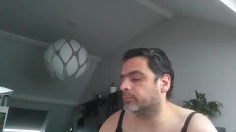 Snapshot of sebix9206 chatting on March 11, 8:20 am sebix9206 online show from March 11, 8:20 am