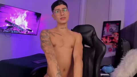 SEBASTIAN PALACIO online show from December 23, 4:43 am