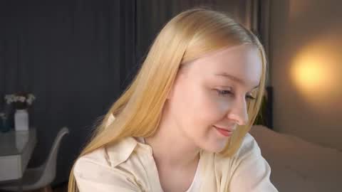 Snapshot of sebrinarainha chatting on September 13, 7:35 pm Rina online show from September 13, 7:35 pm