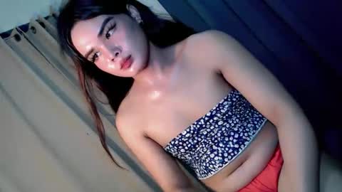 Snapshot of secret_affair18 chatting on October 15, 2:50 pm kwen online show from October 15, 2:50 pm