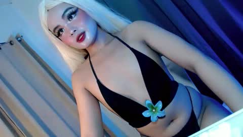 Snapshot of secret_affair18 chatting on November 3, 11:44 am kwen online show from November 3, 11:44 am