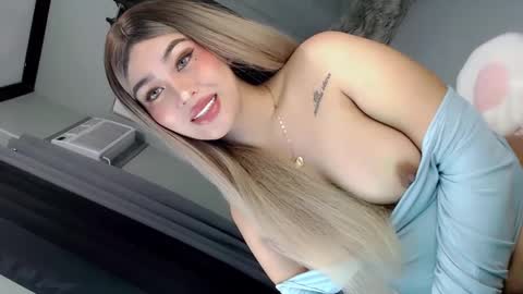 Chloe online show from February 27, 12:10 am