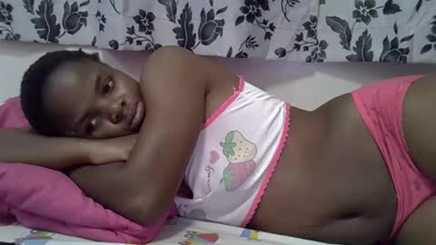 Snapshot of secret_seducer chatting on October 28, 6:32 pm cruce online show from October 28, 6:32 pm