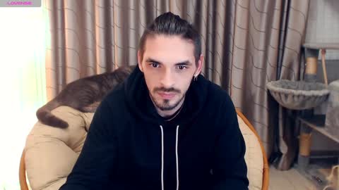 Snapshot of secret_sir chatting on December 28, 11:59 pm Dean Carter online show from December 28, 11:59 pm