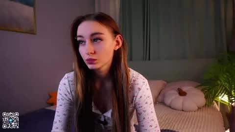 Lily online show from April 26, 3:21 pm