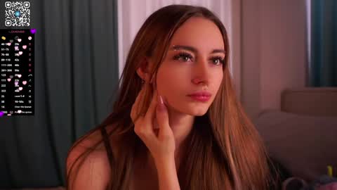 Lily online show from May 3, 3:12 am