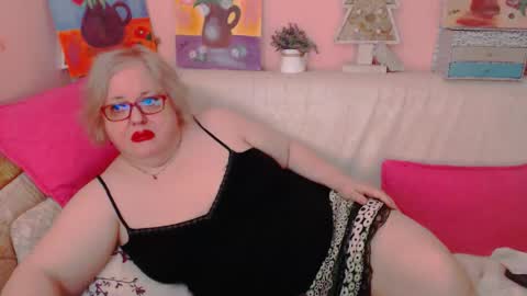 Alice online show from March 26, 9:09 pm