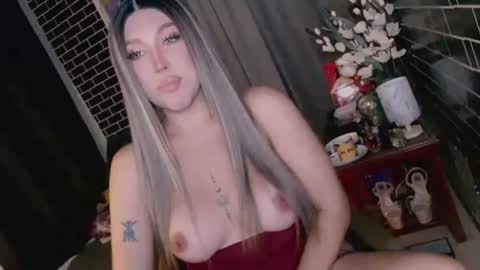 Ada Thompson online show from April 28, 1:49 pm