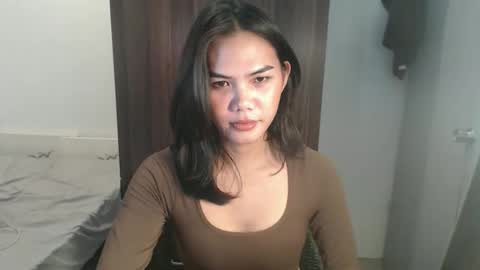 Snapshot of seductive_alison chatting on December 14, 1:27 pm seductive_alison online show from December 14, 1:27 pm