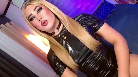 SCARLETTE  online show from March 11, 4:02 pm