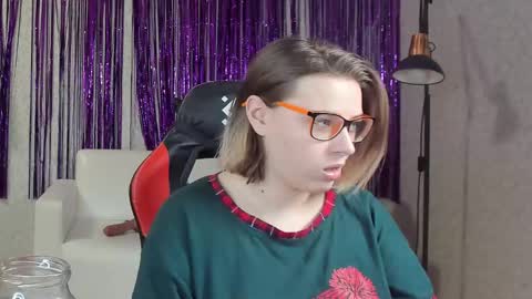 seductive_she_wolf online show from February 9, 7:30 pm