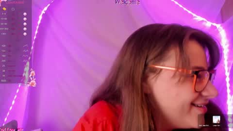 seductive_she_wolf online show from June 5, 7:30 pm