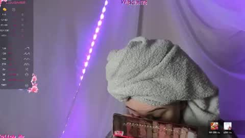 seductive_she_wolf online show from June 21, 7:22 am