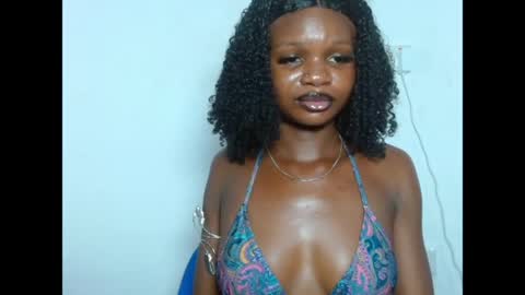 seductive_sugar247 online show from April 18, 3:38 pm
