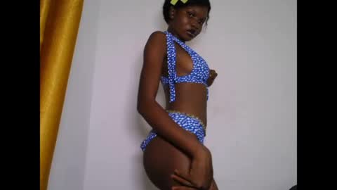 seductive_sugar247 online show from May 4, 4:47 pm