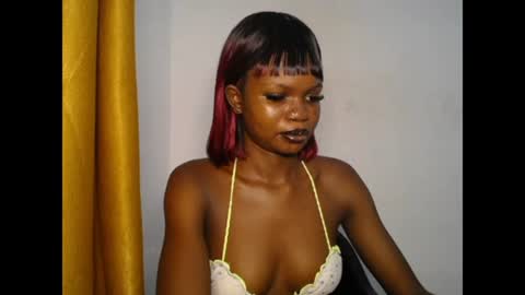 seductive_sugar247 online show from June 12, 3:27 am
