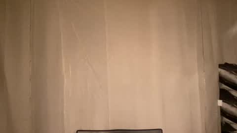 Snapshot of seductive_william chatting on May 21, 11:06 am William online show from May 21, 11:06 am