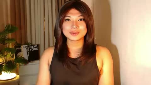 Snapshot of seductivedeluxe69 chatting on October 23, 7:07 am Deluxe online show from October 23, 7:07 am