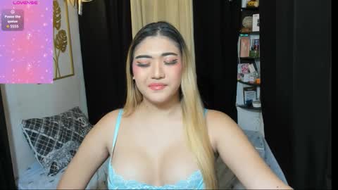 Snapshot of seductivejanetrans chatting on November 21, 10:47 am Jane online show from November 21, 10:47 am