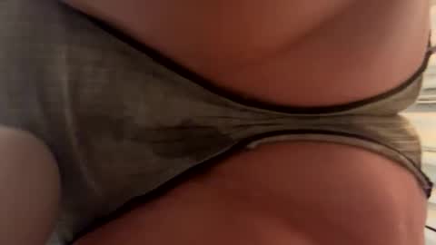 Snapshot of seductivekittydeluxe chatting on October 13, 10:59 am seductivekittydeluxe online show from October 13, 10:59 am