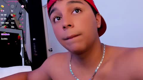 Snapshot of seductivo_jr chatting on February 18, 11:33 am seductivo online show from February 18, 11:33 am