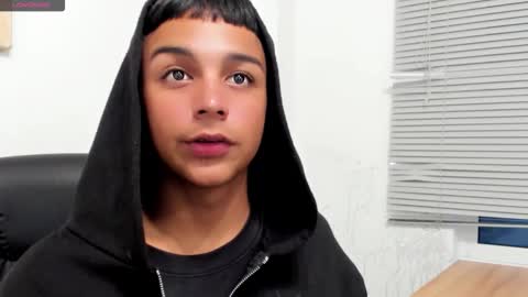 Snapshot of seductivo_jr chatting on November 29, 4:26 am seductivo online show from November 29, 4:26 am