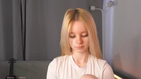 Snapshot of seebunny chatting on July 16, 1:39 pm See Its honey bunny im Lana online show from July 16, 1:39 pm