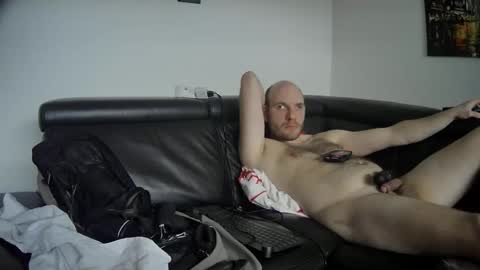 Sebastian online show from December 7, 2:35 pm