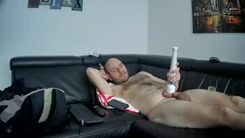 Sebastian online show from December 14, 9:51 am