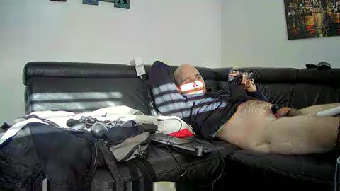 Sebastian online show from January 1, 10:43 am