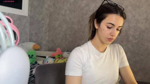 Snapshot of seeeyoubaby chatting on March 31, 7:42 am Slavia online show from March 31, 7:42 am