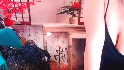 Snapshot of seeyou2morrow chatting on June 12, 7:51 am seeyou2morrow online show from June 12, 7:51 am