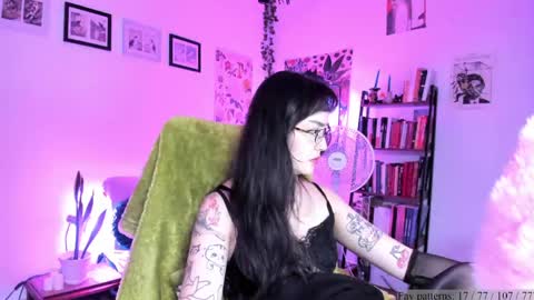 Snapshot of segismunda chatting on May 2, 10:37 pm Luciana online show from May 2, 10:37 pm