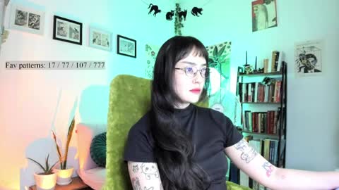 Snapshot of segismunda chatting on June 4, 10:49 pm Luciana online show from June 4, 10:49 pm