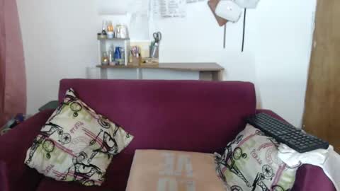 seleena_01 online show from December 3, 2:25 am