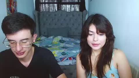 Snapshot of selena_and_andress chatting on January 22, 1:53 pm Selena Andress online show from January 22, 1:53 pm