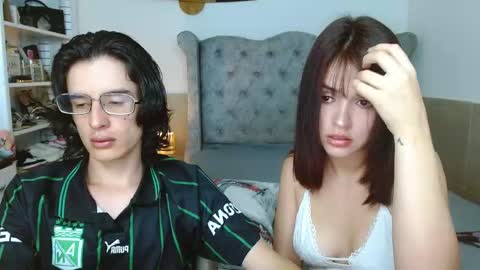 Snapshot of selena_and_andress chatting on March 14, 2:06 am Selena Andress online show from March 14, 2:06 am