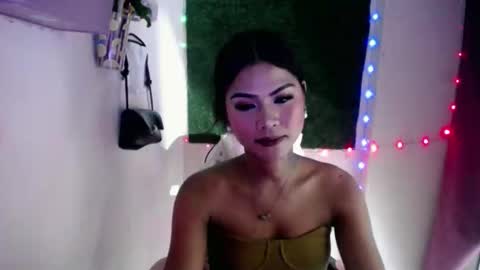 selena_fox2000 online show from April 22, 5:36 pm
