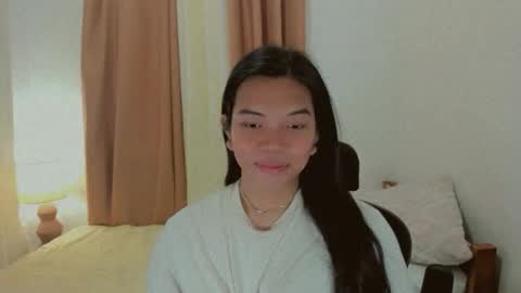 Snapshot of selena_fuckdoll chatting on December 19, 3:35 am Selena online show from December 19, 3:35 am