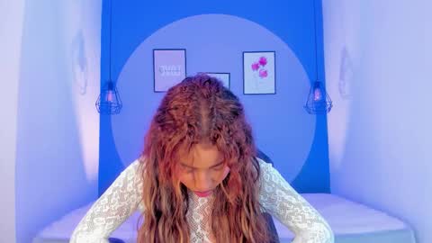 Snapshot of selena_monroy chatting on October 19, 12:06 pm Selena online show from October 19, 12:06 pm