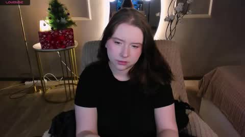 Snapshot of selena_muse_ chatting on December 14, 1:27 pm Selena online show from December 14, 1:27 pm