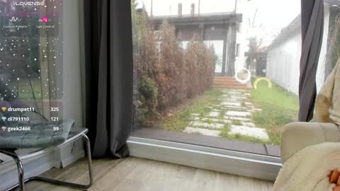 Selena online show from December 30, 10:53 am