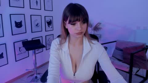 Selena ntmy online show from December 28, 4:52 pm